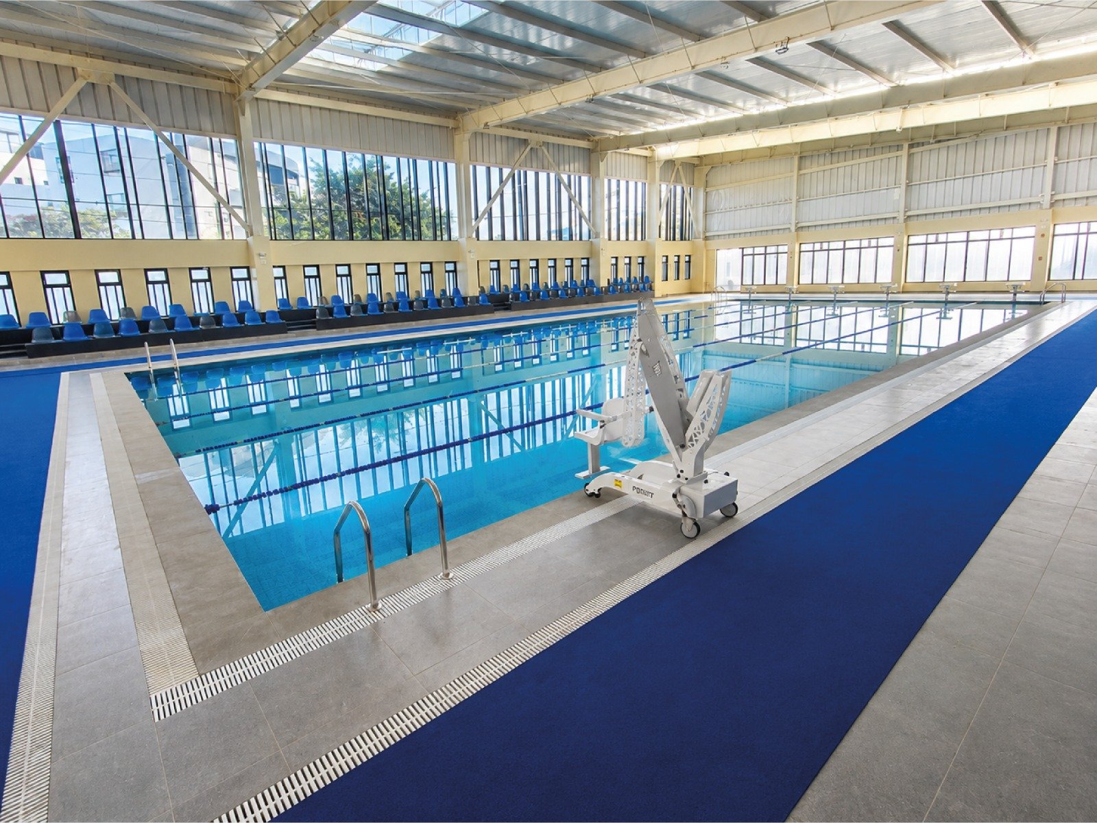 Coliseo Ferrero - Piscina